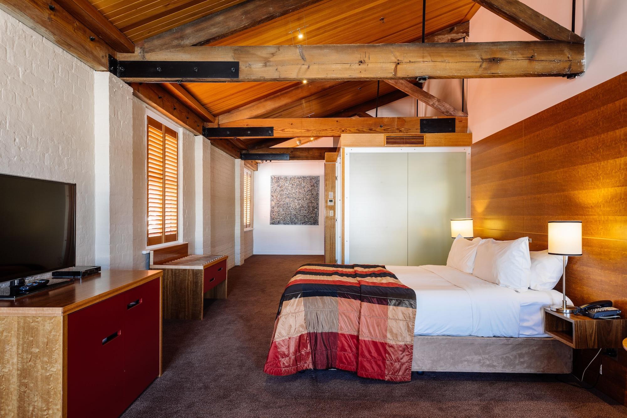 The Henry Jones Art Hotel Hobart Luaran gambar A room at the Hotel Valley Ho