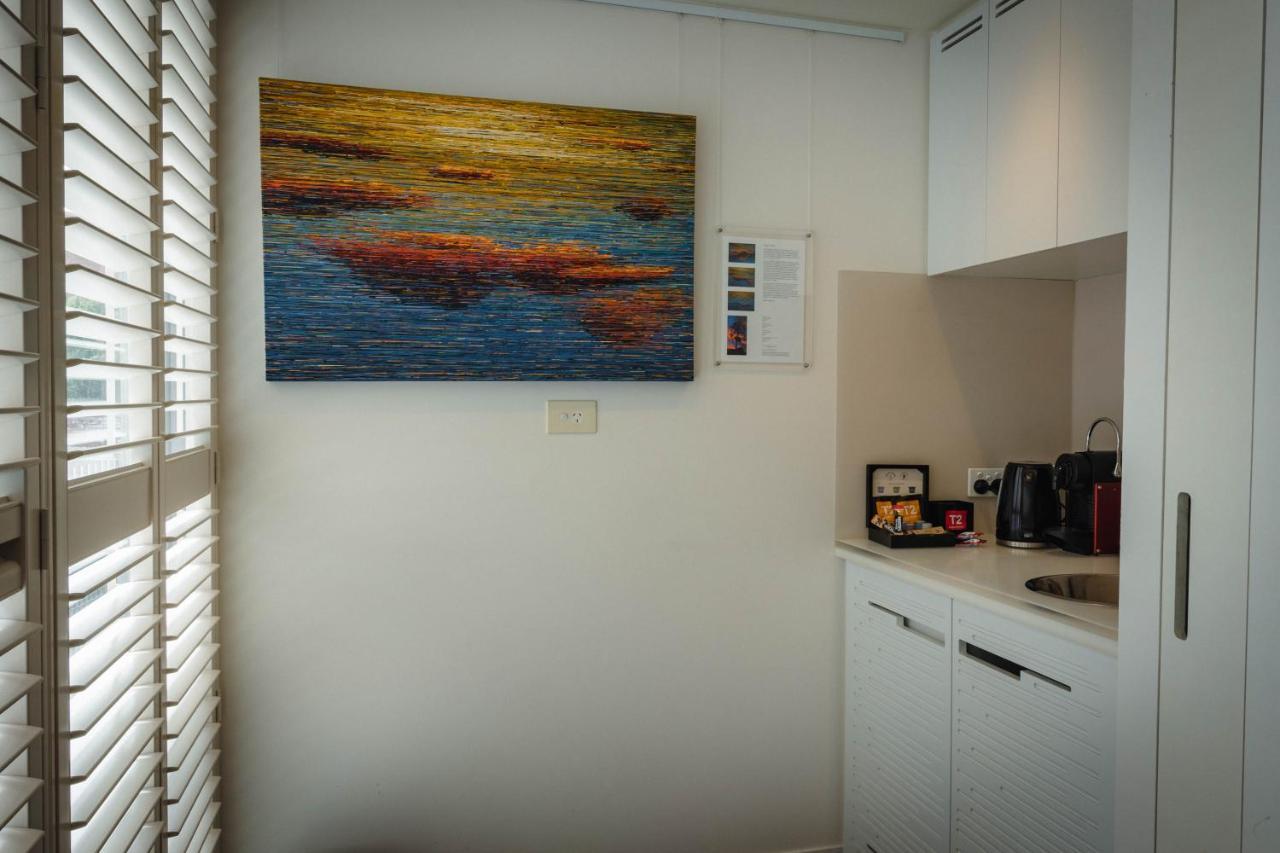 The Henry Jones Art Hotel Hobart Luaran gambar A painting by the artist in a private collection