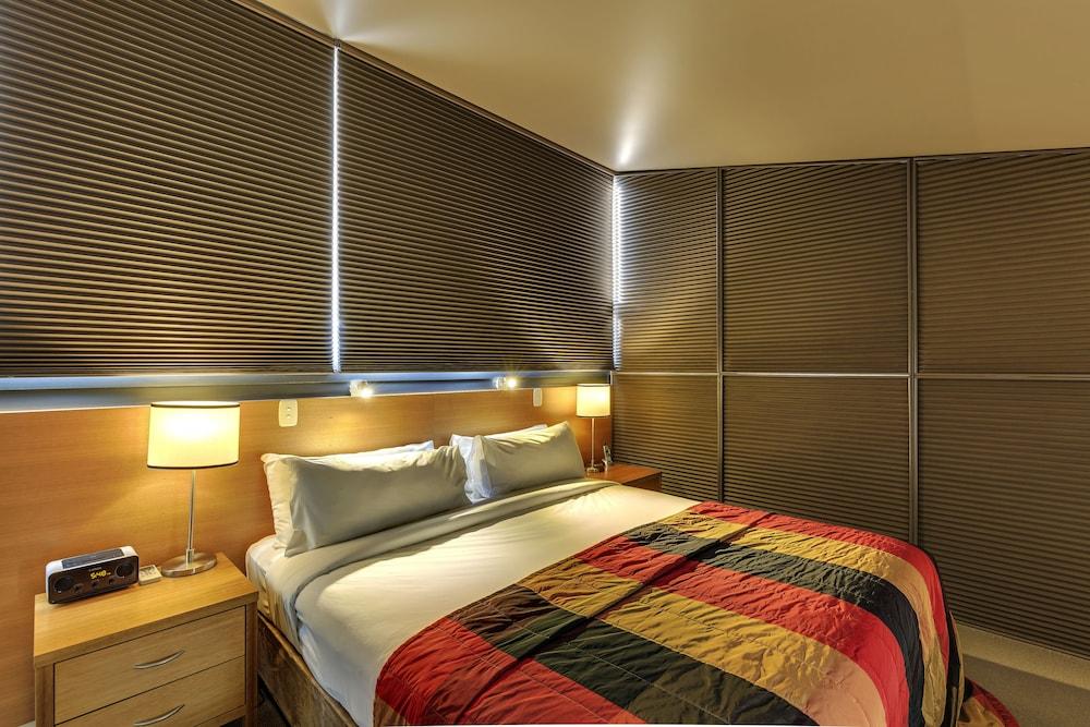 The Henry Jones Art Hotel Hobart Luaran gambar Venetian blinds