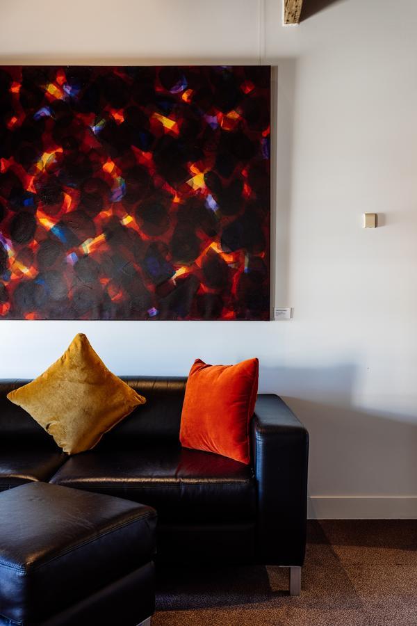 The Henry Jones Art Hotel Hobart Luaran gambar A painting by the artist
